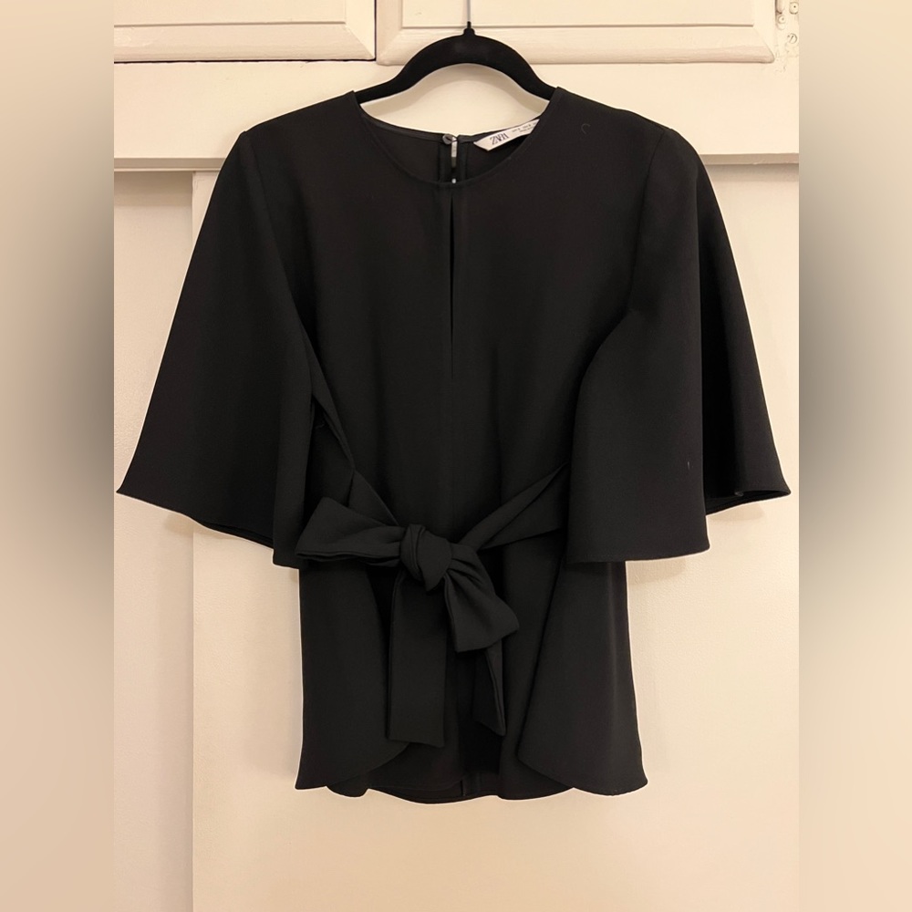 Zara Quarter-Length Dressy Top